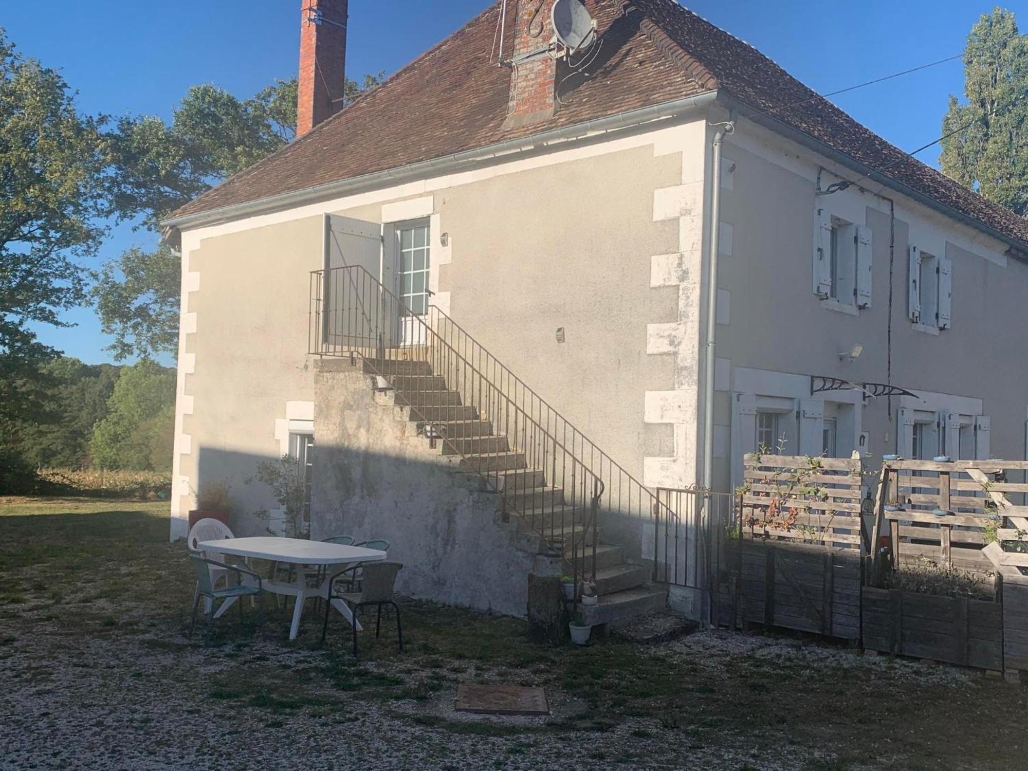 Logement Independant Le Poulailler Proche Guedelon Treigny Exteriér fotografie